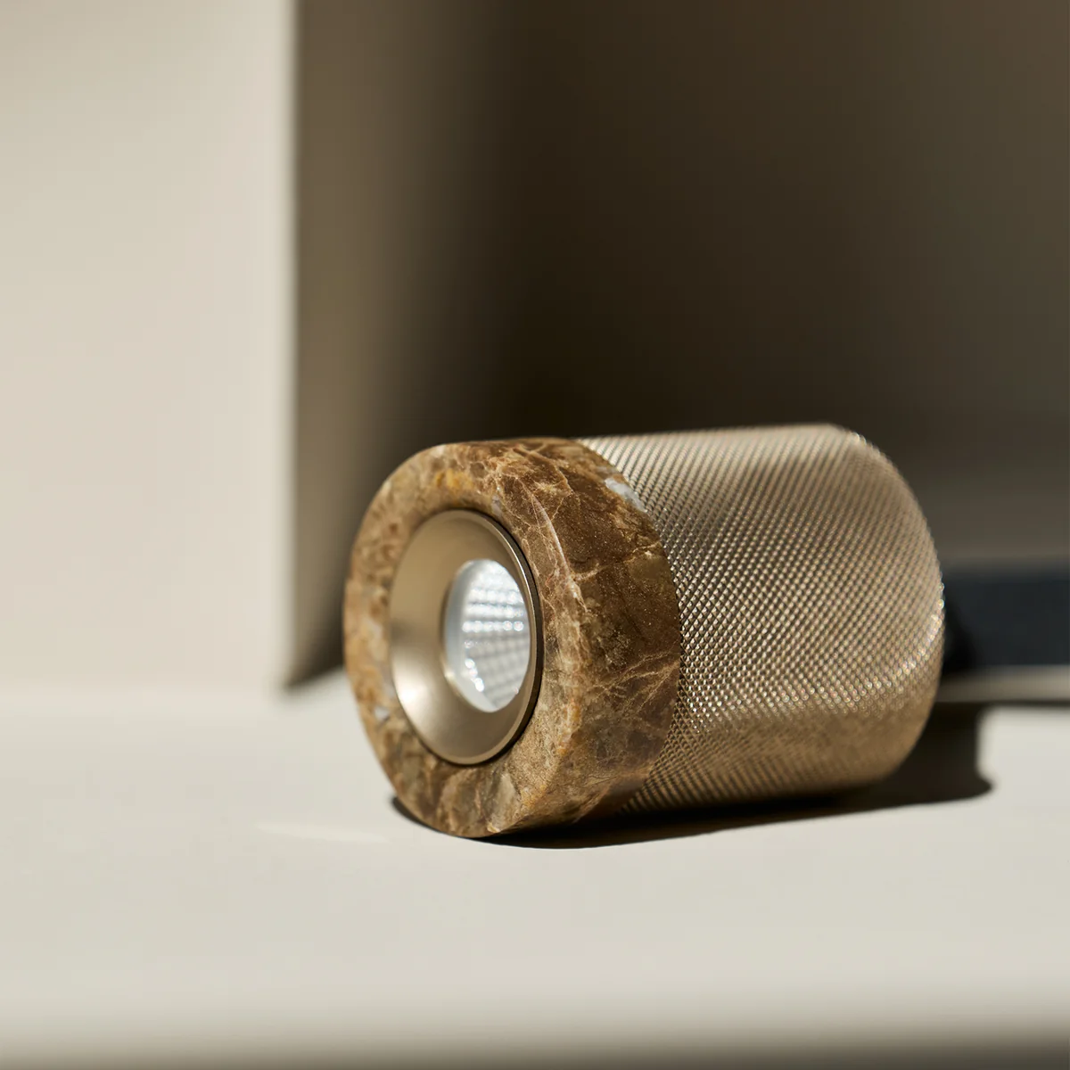 Aromas del Campo Mimu Led track light bronze brown marble