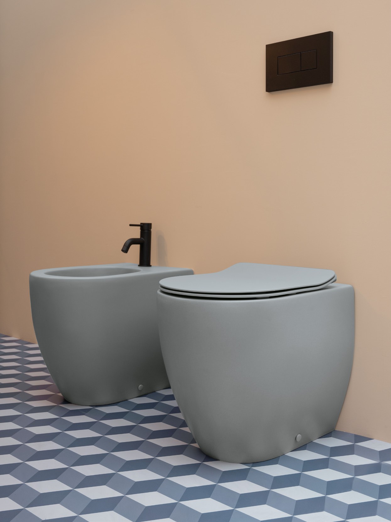 AXA Glomp BTW wc no-rim grey matt
