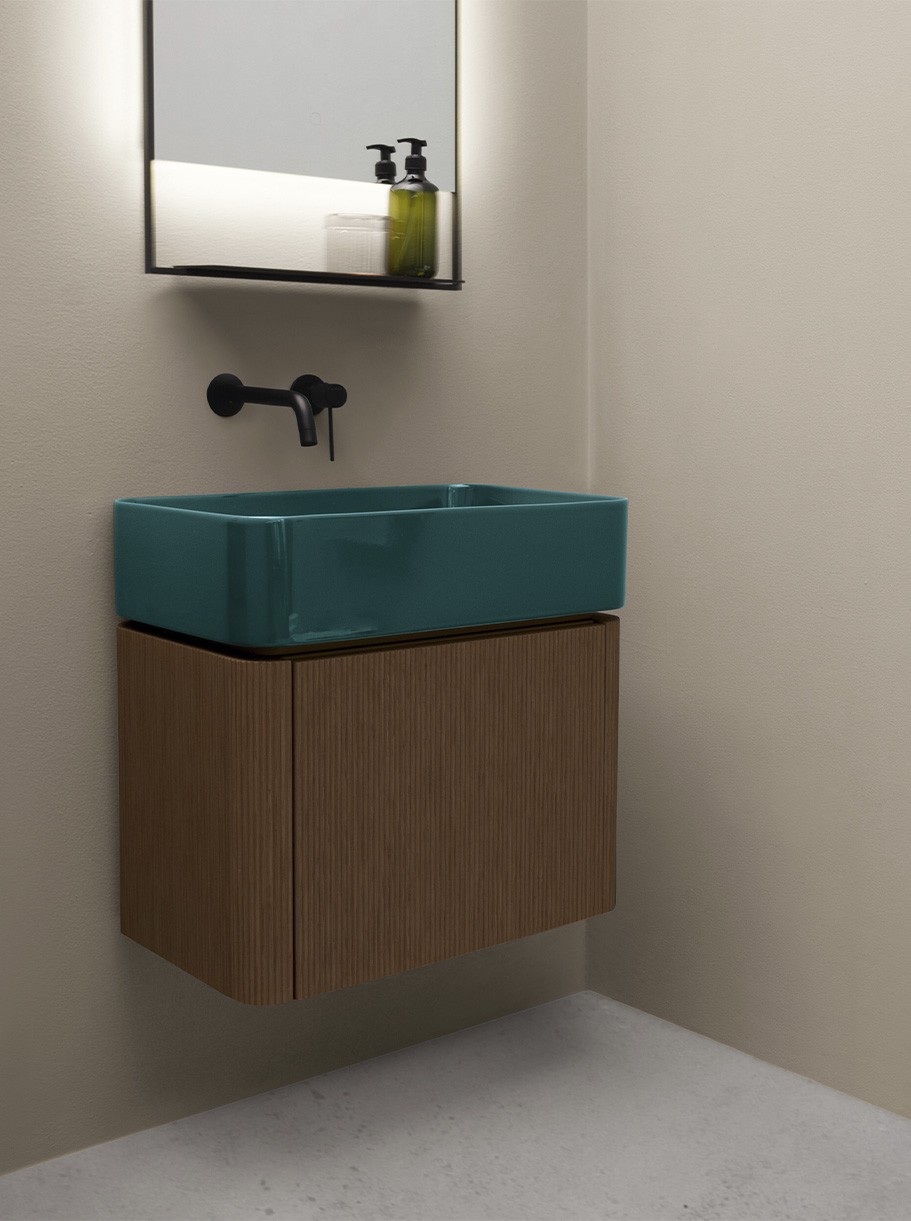 AXA Mate Wall-hung cabinet canaletto walnut 60x40 cm