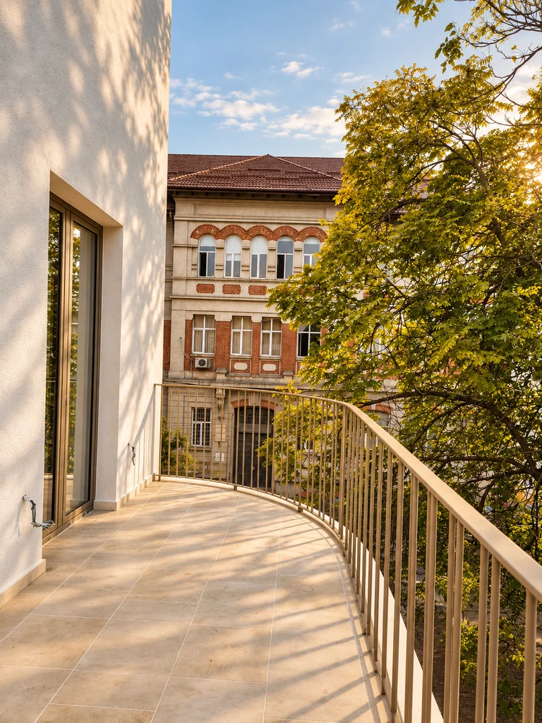 TemoCraft — Sunlit Curved Balcony and Historic Facade-5